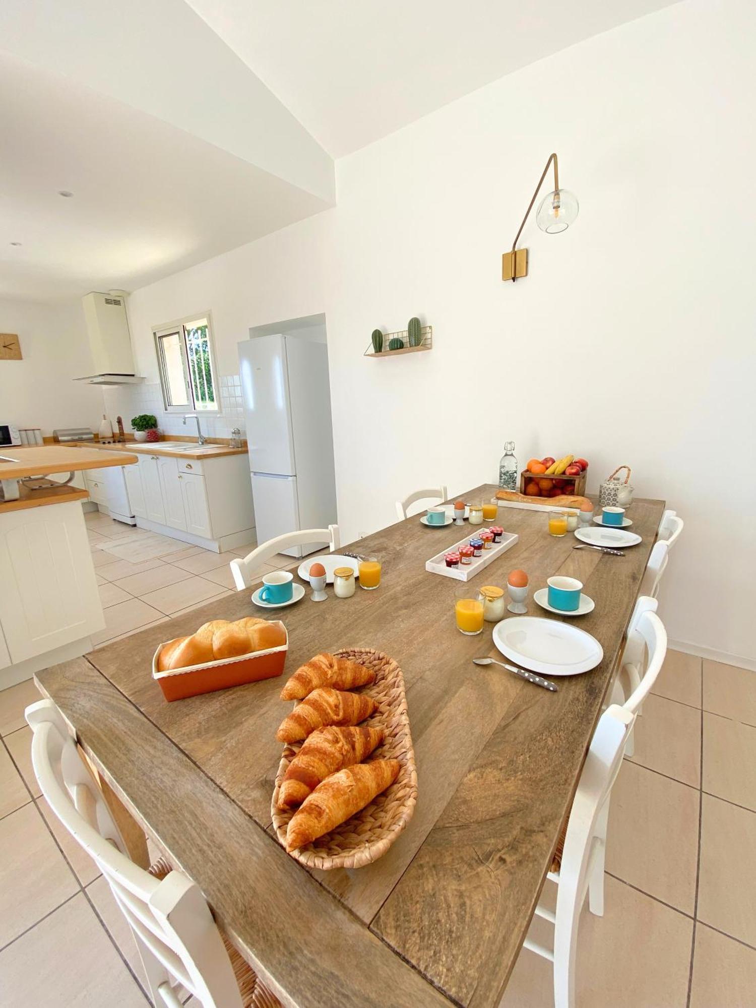 Les Hauts De La Pinede - Villa Avec Piscine, Jacuzzi Et Boulodrome Privatifs Thezan-les-Beziers المظهر الخارجي الصورة